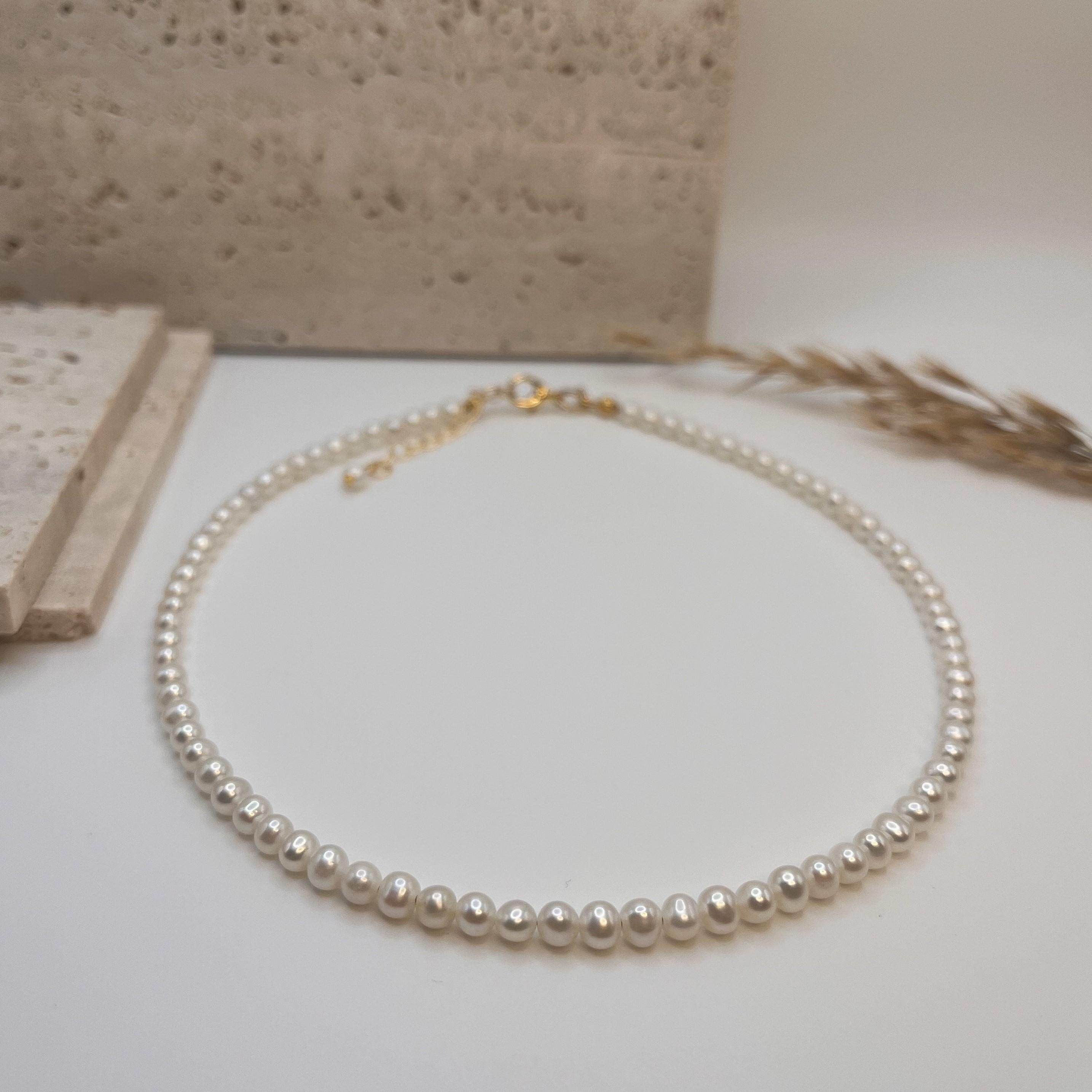 Dainty Fresh Water Pearl Necklace